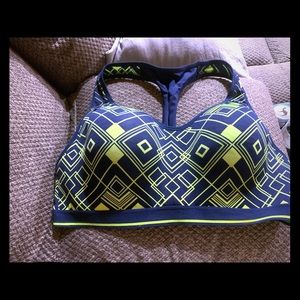 Sports bra